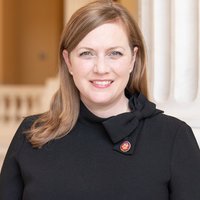 lizzie-fletcher portrait